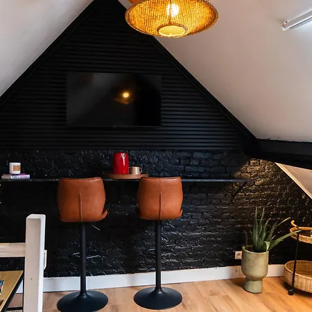 6 Lovely & Comfortable In The Heart Of