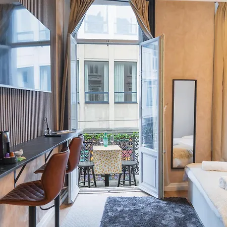 6 Lovely & Comfortable In The Heart Of * 根特