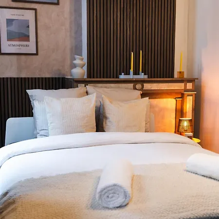 6 Lovely & Comfortable In The Heart Of *