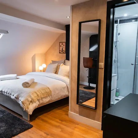 6 Lovely & Comfortable In The Heart Of *