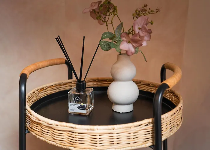 6 Lovely & Comfortable In The Heart Of *