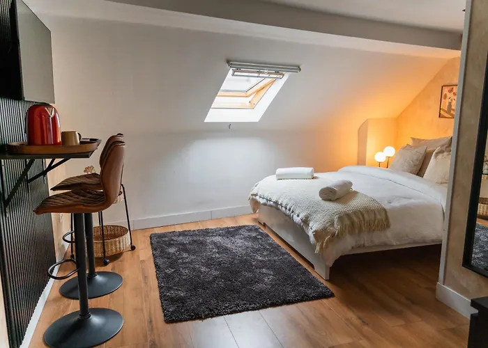 6 Lovely & Comfortable In The Heart Of * Gandawa