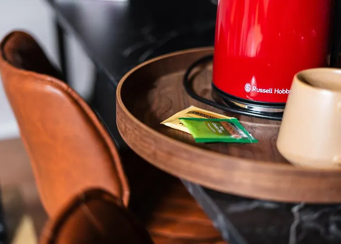 6 Lovely & Comfortable In The Heart Of Apartment