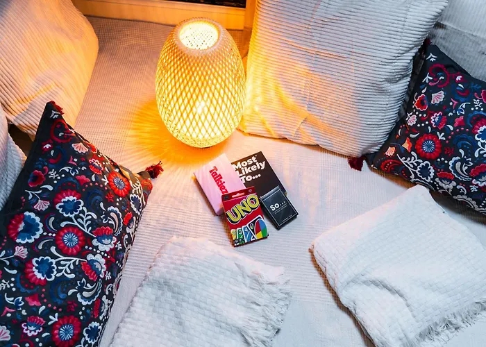 6 Lovely & Comfortable In The Heart Of Ghent