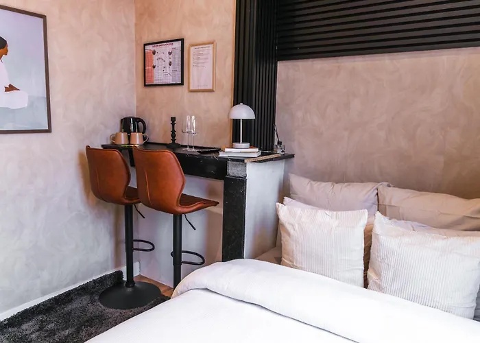 6 Lovely & Comfortable In The Heart Of